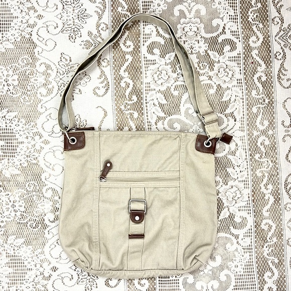 👜 Tan & Brown Faux Leather Trim Adjustable Strap Crossbody Purse Bag - Picture 8 of 10